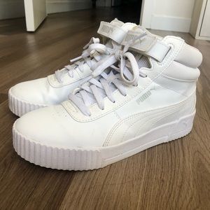 Puma Carina Mid Court Sneaker